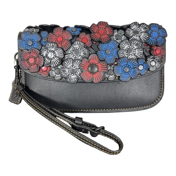 Coach Bags Nwt Coach Tea Rose Leather Clutch Wristlet Black